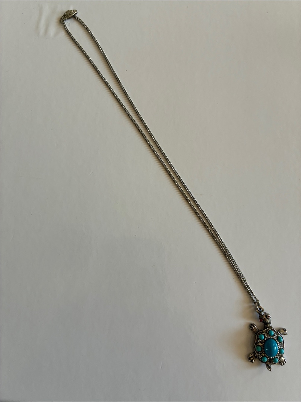 Vintage Fashion Turquoise Turtle Pendant Silver Tone Necklace